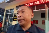 1755018335200-perwakilan-koalisi-stop-kekerasan-seksual-ntb-joko-jumadi-memberikan-keterangan-pers-saat-mendampingi-korban-kekerasan-seksual-1747837047408_169