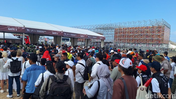 1758281732776-motogp-mandalika-2025_169