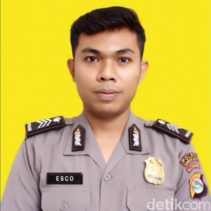1758367726150-intel-polsek-sekotong-lombok-barat-brigadir-esco-faska-rely-yang-ditemukan-tewas-membusuk-dengan-leher-terikat-tali-1756099159631_11