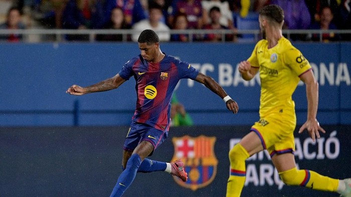 1758519368375-marcus-rashford-barcelona-barcelona-vs-getafe-laliga-liga-spanyol-1758500226232_169