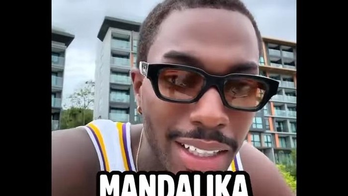 1758648652274-influencer-luar-negeri-mengkritik-minimnya-penonton-motogp-mandalika-2024-tangkapan-layar-1758637574295_169