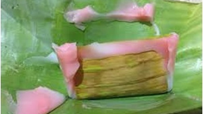 1758778949204-kue-janda-berenang-kuliner-tradisional-sumbawa-foto-httpskebudayaansumbawakabgoid-1758704026714_169