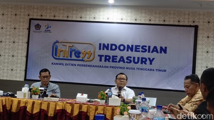 1758864924535-suasana-konferensi-pers-apbn-kita-regional-ntt-kamis-2592025-di-kantor-djpb-ntt-simon-sellydetikbali-1758850784080_169