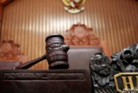 1758994166646-ilustrasi-putusan-hakim_169