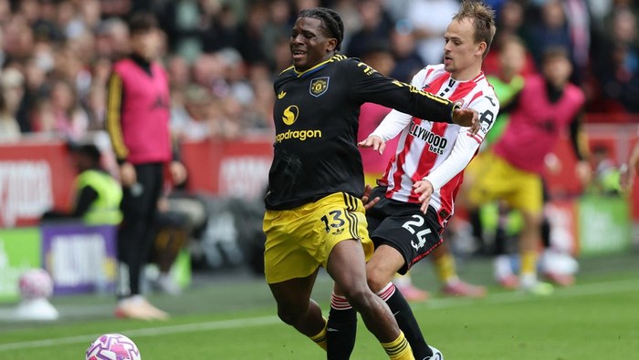 1758994250369-brentford-vs-manchester-united-1758976924284_169