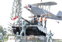 1759085466823-pemasangan-pesawat-dan-tank-tempur-di-kawasan-taman-makam-pahlawan-singasana-tabanan-minggu-2892025-1759059350889_169