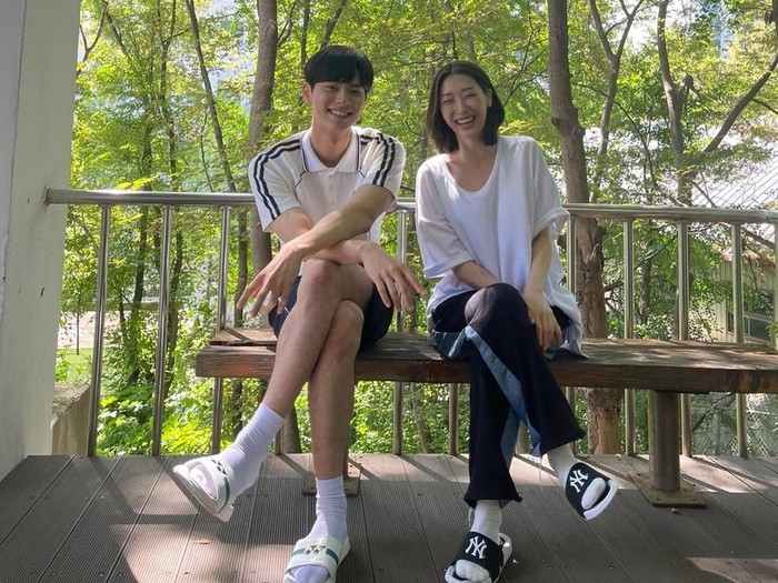 1759124012634-ryu-da-in-dan-lee-chae-min-instaram-lcm-1759114256394_43