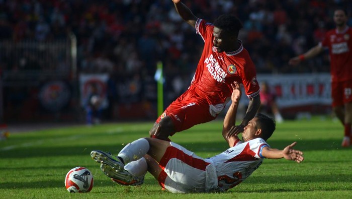 1759145495674-bali-united-bungkam-semen-padang-3-1-di-padang-1758889893371_169