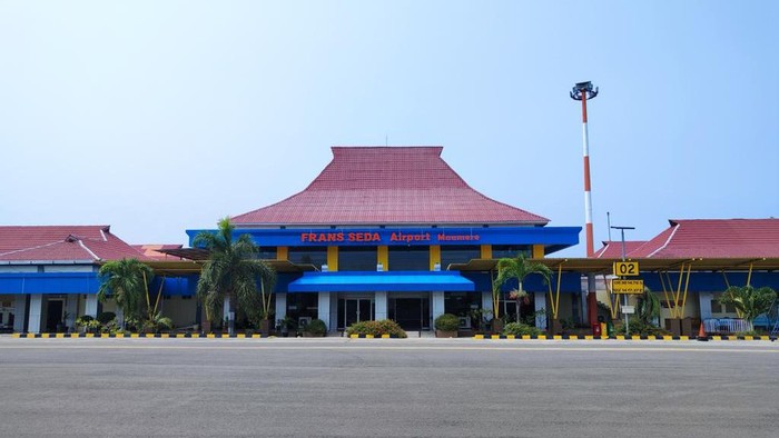 1759210601131-bandara-frans-seda-maumere_169