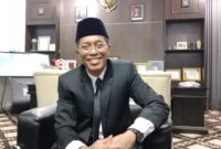 1759318507525-muhammad-juaini-taofik-sekretaris-daerah-lombok-timur-ntb-ketika-diwawancara-di-ruang-kerjanya-rabu-1102025-1759307419030_169