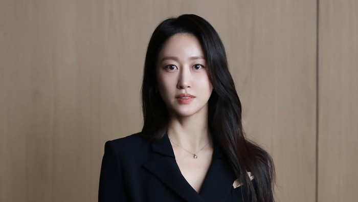 1759404728571-jeon-hye-bin-1759383081628_169