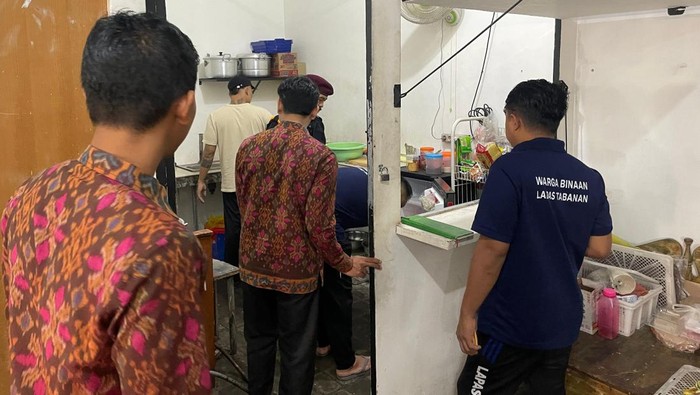 1759426261568-pelaksanaan-razia-dan-tes-urine-warga-binaan-lapas-kelas-iib-tabanan-kamis-2102025-1759419152358_169