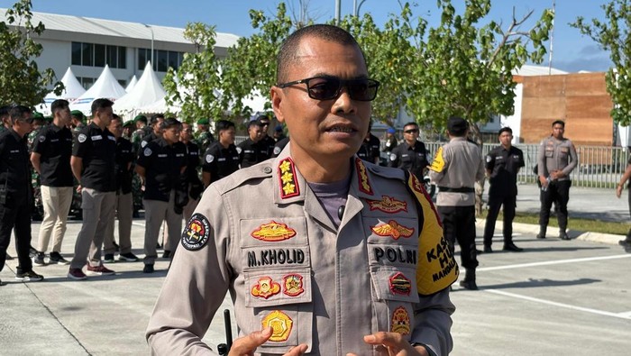 1759426474626-kasatgas-humas-operasi-mandalika-rinjani-2025-kombes-mohammad-kholid-foto-humas-polda-ntb-1759408178164_169