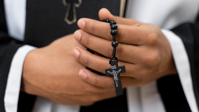 1759447146480-doa-rosario-1747467008363_169