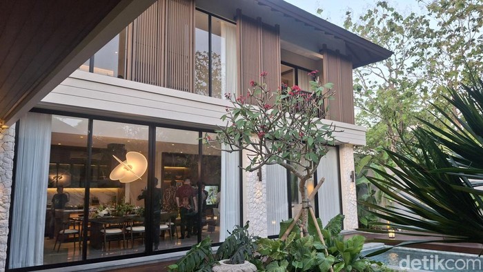 1759728622454-show-unit-villa-janger-saat-peluncuran-natadesa-signature-dari-jimbaran-hijau-jumat-3102025-1759718289326_169
