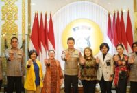 1760030872473-kapolda-bali-irjen-daniel-adityajaya-menerima-kunjungan-tim-visitasi-nominator-male-award-in-support-of-un-heforshe-movement-f-1760008743978_169