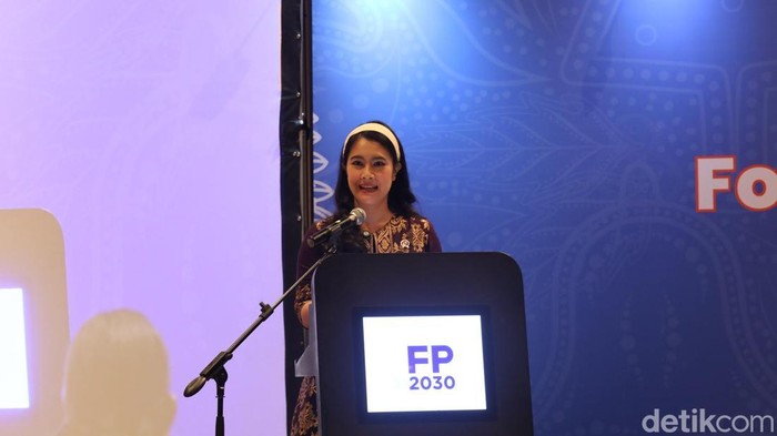 1760096045757-wakil-menteri-kependudukan-dan-pembangunan-keluargabkkbn-ratu-ayu-isyana-bagoes-oka-saat-pidato-dalam-forum-fp2030-di-nusa-dua-1760084779704_169