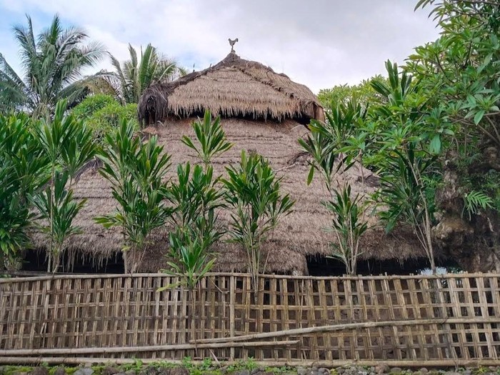 1760333700337-masjid-gumantar-di-lombok-utara-tangkap-layar-google-mapskonora2025-1760259928341_43