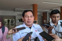 1760376459626-ketua-pmi-lombok-barat-haris-karnain-foto-ahmad-viqidetikbali-1760367509146_169