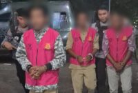 1760506470618-tiga-perangkat-desa-jambu-kecamatan-pajo-dompu-ntb-ditetapkan-sebagai-tersangka-kasus-korupsi-dana-desa-foto-kejari-dompu-1760496006189_169