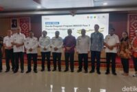 1760549567691-rapat-komite-pengarah-provinsi-inovasi-ntt-yang-digelar-di-kantor-gubernur-rabu-15102025-simon-selly-1760542573208_169