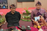 1760549632680-bupati-lombok-tengah-lalu-pathul-bahri-didampingi-wakil-bupati-lombok-tengah-muhammad-nursiah-rabu-15102025-edi-suryansyahdeti-1760537168726_169