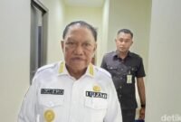 1760549649006-bupati-tts-bupati-eduard-markus-lioe-saat-diwawancarai-di-kupang-ntt-1760536258561_169