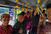 1760614450666-gubernur-bali-wayan-koster-para-bupati-serta-wakil-wali-kota-denpasar-dan-ketua-dprd-bali-dewa-made-mahayadnya-naik-bus-tmd-ju-1744945340522_169