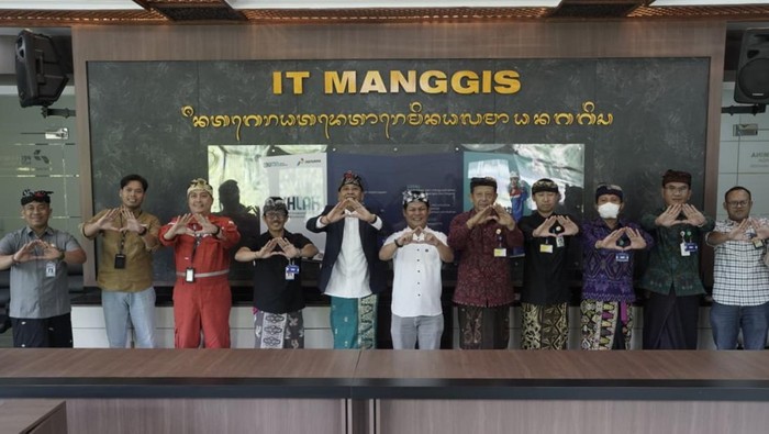 1760679311943-bupati-karangasem-ke-pertamina-1760666926812_169