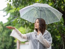 1760894905816-ilustrasi-hujan_43