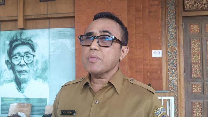 1760981338469-wali-kota-denpasar-i-gusti-ngurah-jaya-negara-saat-dijumpai-detikbali-di-gedung-dharma-negara-alaya-denpasar-bali-senin-201020-1760971935242_169