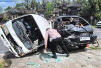 1761002222825-kecelakaan-di-karangasem-1741697166368_169