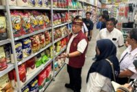 1761132679172-satgas-pangan-bali-melakukan-sidak-terkait-harga-beras-di-salah-satu-retail-modern-denpasar-rabu-20102025-dok-polda-bali-1761128640894_169