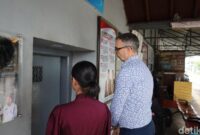 1761154500523-staf-konsulat-jenderal-inggris-membesuk-sandiford-di-lpp-kerobokan-rabu-22102025-1761133285981_169