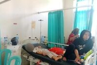 1761240503930-siswa-dirawat-di-puskesmas-batuyang-kecamatan-pringgabaya-lombok-timur-ntb-karena-keracunan-mbg-sabtu-18102025-sanusi-ardi-wde-1760968918126_43