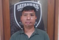 1761240676556-karyawan-mal-di-mataram-inisial-ikgmj-alias-galih-33-ditangkap-polisi-selasa-21102025-akibat-mencuri-uang-di-brankas-dan-mengg-1761216427555_169