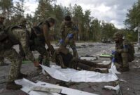 1761284243832-ngeri-mayat-tentara-perang-bersebaran-di-jalanan-ukraina-4_169