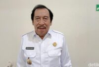 1761305858260-bupati-nagekeo-simplisius-donatus-saat-diwawancarai-detikbali-di-kupang-jumat-24102024-simon-sellydetikbali-1761285959132_169