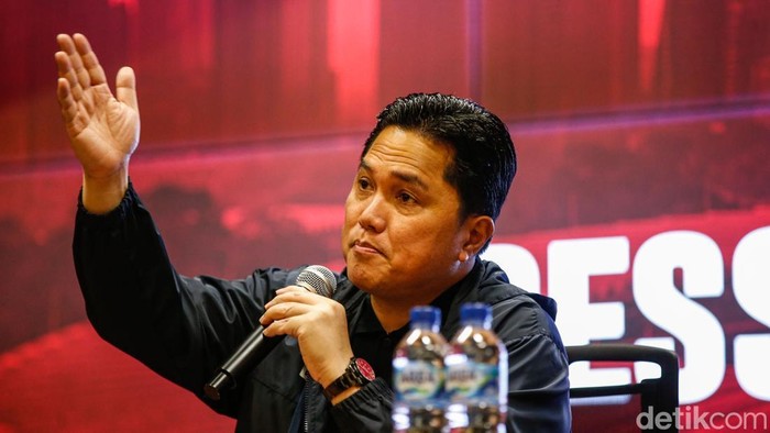 1761326825699-erick-thohir-pastikan-rekrutmen-pelatih-timnas-tak-asal-pilih-1761306961092_169