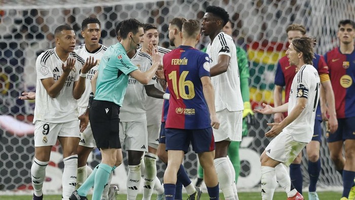 1761499743642-real-madrid-vs-barcelona-real-madrid-1745909428499_169