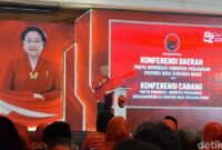 1761543006249-ketua-dpd-pdi-perjuangan-ntb-rachmat-hidayat-saat-pembukaan-konferensi-daerah-pdip-ntb-di-hotel-lombok-raya-mataram-ntb-senin--1761539603452_169