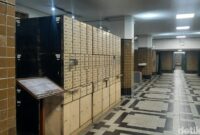 1761543237451-berada-di-lantai-dasar-museum-bank-mandiri-ruang-safe-deposit-box-memberi-kesan-kerahasiaan-yang-mendalam-1761485461577_169