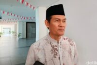 1761564726007-wakil-bupati-lombok-tengah-muhammad-nursiah-saat-ditemui-awak-media-di-praya-1761550886311_169