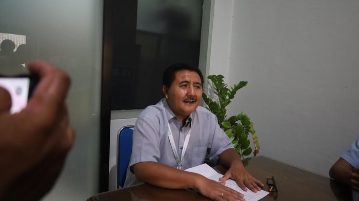 1761586258252-dokter-instalasi-forensik-dan-pemulasaran-jenazah-rsup-prof-ngoerah-ida-bagus-putu-alit-saat-konferensi-pers-di-kantornya-seni-1761558042124_169