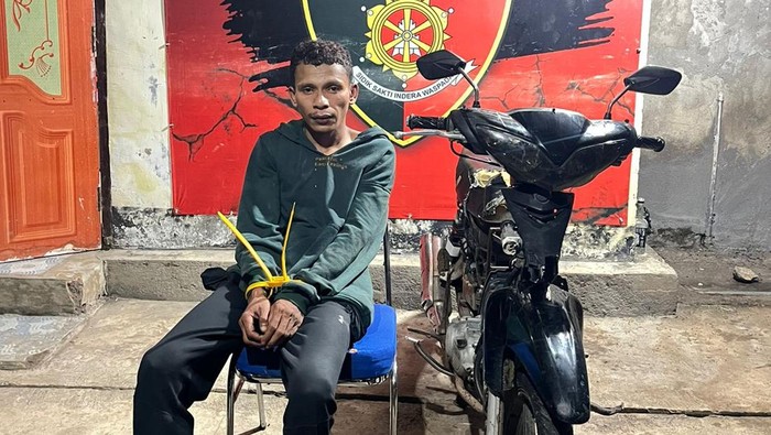 1761629645743-tampang-pria-berinisial-ri-yang-diamuk-massa-saat-hendak-mencuri-motor-warga-di-kelurahan-bada-dompu-ntb-foto-dok-polres-dompu-1761621119834_169