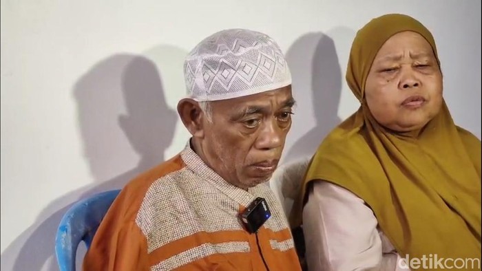 1761910548609-pak-tarno-dan-istrinya-1761623318155_169