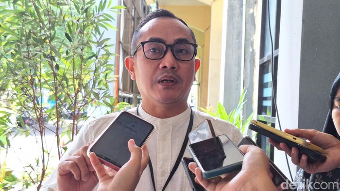 1761931746504-kepala-dinas-kesehatan-dinkes-kota-mataram-emirald-isfihan-foto-nathea-citradetikbali-1748760908445_169