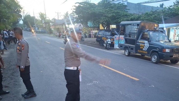 1761931833484-kecelakaan-maut-di-jalan-raya-singaraja-gilimanuk-tepatnya-di-banjar-dinas-brongbong-desa-celukan-bawang-kecamatan-gerokgak-bu-1761915638472_169