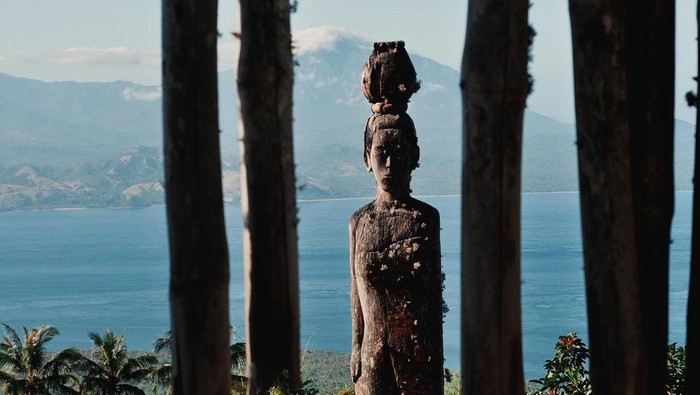 1761974938210-patung-soba-ratu-icon-pelindung-lewotana-lamahelan-di-adonara-flores-timur-ntt-jadestakemenparekrafgoid-1760064314035_169