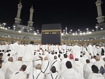 1762125516688-ilustrasi-ibadah-haji-1747884284412_43